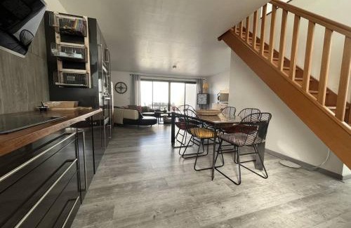 Saint-Pierre-d'Oleron House | Maison rénovée 4 pièces au cœur de St Pierre d'Oléron avec terrasse, proche commerces, 6 couchages - FR-1-246A-137