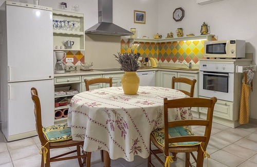Robion Cottage | Maison Robion - in the heart of the Luberon