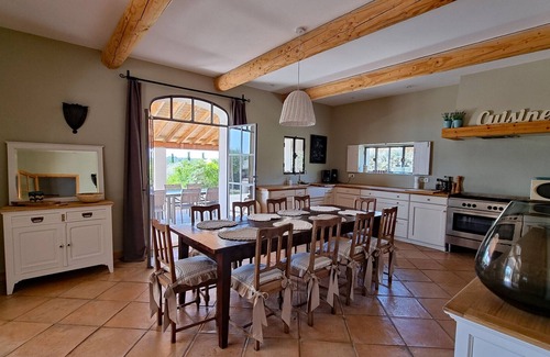 Pougnadoresse Villa | Maison Roquebeauresse – luxury & comfort in the Gard, with air conditioning, child & pet friendly