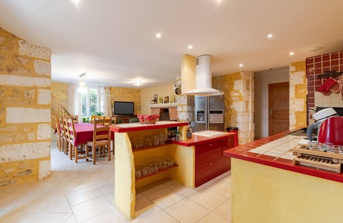 Saint-Pierre-de-Cole House | Maison Sébastien: Comfort, Pool, and Nature in the Périgord Vert