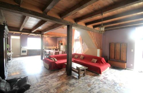 Queyssac House | Maison spacieuse au cœur de Queyssac avec jardin