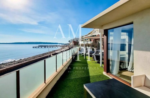 Pointe Croisette Villa | Maison sur la Mer, à 10 Mètres des Plages!