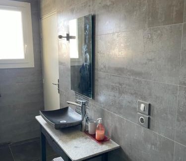 Lunel-Viel Villa | Maison T4 Familiale terrain et piscine