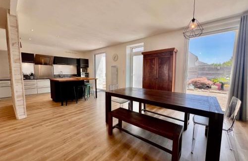 Quiberon Villa | Maison T5 rénovée à Quiberon, 4 chambres, jardin, proche plage, classée 2 étoiles - FR-1-478-205