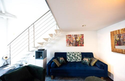 7th Arrondissement Apartment | Maison triplex JJ - Ecrin verdoyant au coeur de Lyon