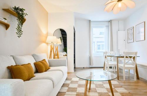 Croix House | Maison trois chambres avec cour, parking gratuit