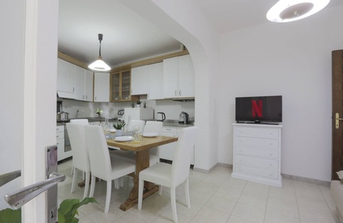 Massa Apartment | [MAISON TUSCANY] ★ ★ ★ ★ ★ 20 minutes from Forte dei Marmi | Netflix and Comfort