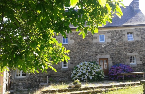 Plouegat-Guerand House | Maison Typique du Finistère Nord