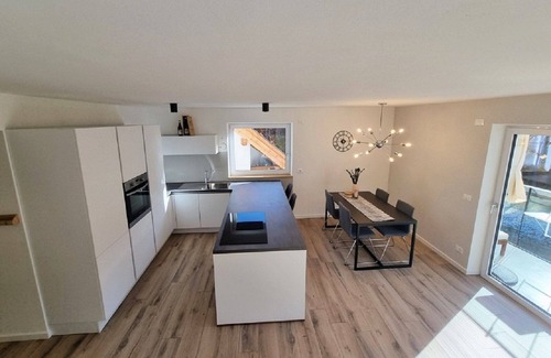 Collalbo Apartment | Maison Vert - Neuwertige Wohnung mit Terrasse