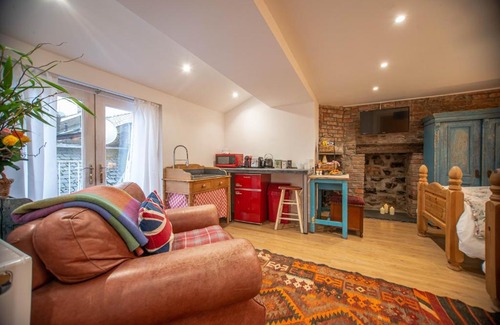 Crickhowell House | MAISON50