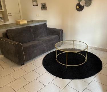 Salon-de-Provence Apartment | Maisonette avec jardin au calme