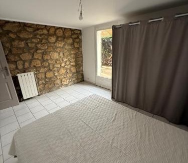Salon-de-Provence Apartment | Maisonette avec jardin au calme