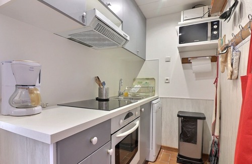 Forcalqueiret House | Maisonette Avec Terrasse et Piscine Commune