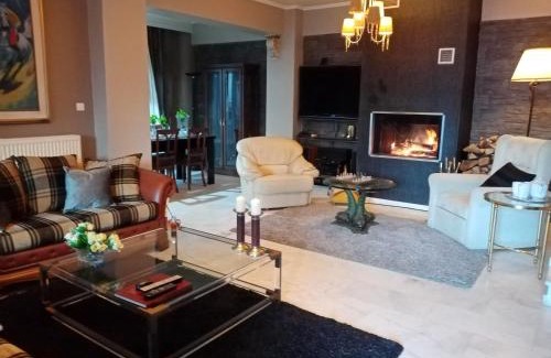 Perea Villa | maisonette with garden