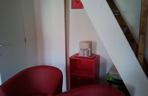 Vallieres-les-Grandes Cottage | MAISONNETTE DE BOURG AT CHRISTINE 2 pers.