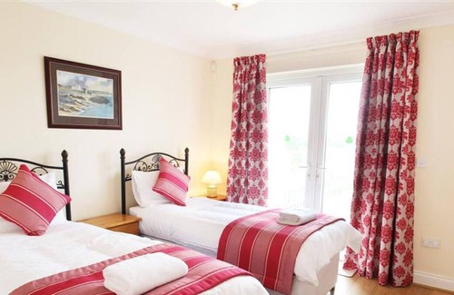 Port-Eynon House | Maize Cottage in the beautiful Swansea