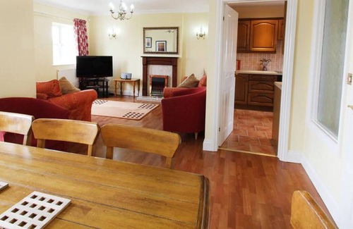 Port-Eynon House | Maize Cottage in the beautiful Swansea