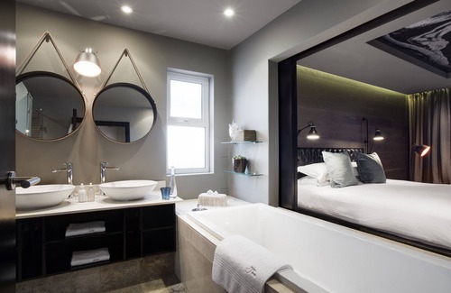 Stellenbosch House | Majeka House