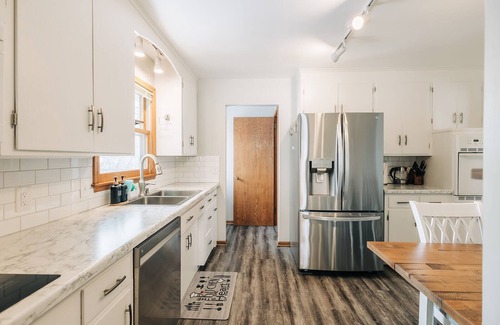 Richfield House | Majestic Abode l 4 miles to Airport & MOA l