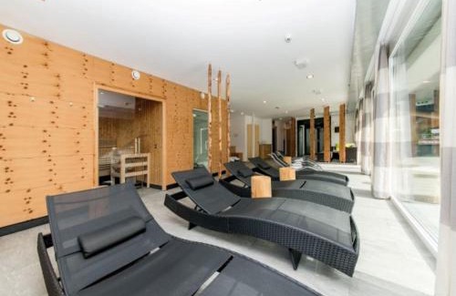 Klosterle Apartment | Majestic apartment in Klösterle with sauna on the Arlberg Met Terras