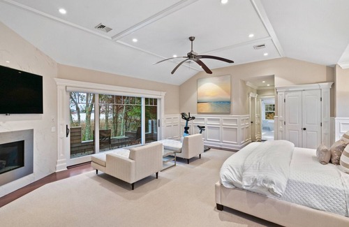 Sagaponack House | Majestic Dutch Colonial retreat sited on two acres of lush acreage,.