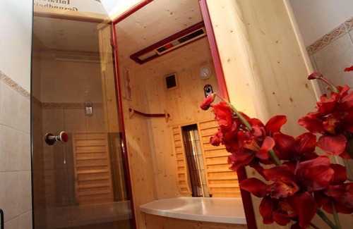Unterlaengenfeld House | Majestic holiday home with infrared sauna