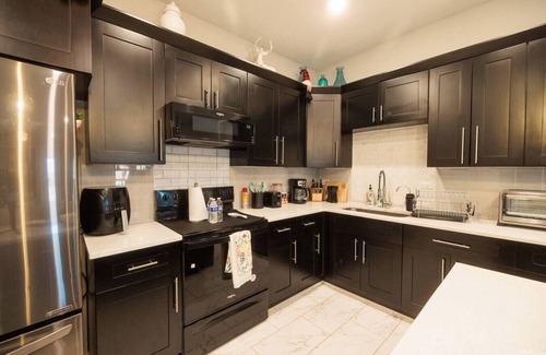 Lithonia House | Majestic House/3BR/8PX/Parking/BBQ at Stonecrest