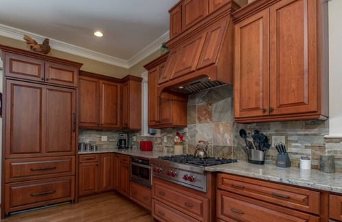 Mill Spring House | Majestic Mountain Retreat with Pool !