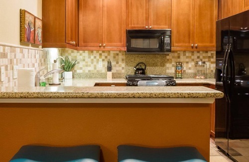La Quinta Villa | Majestic Mountain Views- 2 private patios- 2 bed/2 bath sleeps 6- 064225