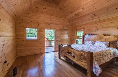 Morganton House | Majestic Mountaintop Cabin with hot tub and fireplace