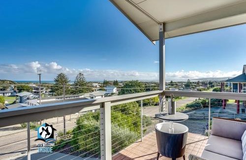 Goolwa Beach House | Majestic Ocean Views in Architectural 3BR House