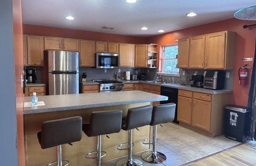 Tobyhanna Villa | Majestic Pocono Villa Kalahari Camelback, Great-wolf , GM RM ,fire-pit & Hot tub