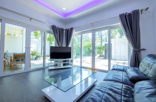 Pratumnak Hill Villa | Majestic Residence 1Bedroom PoolVilla28,Beach Gate