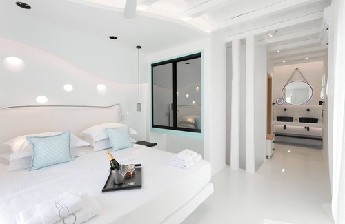 Agia Anna House | Majo Suites Hotel