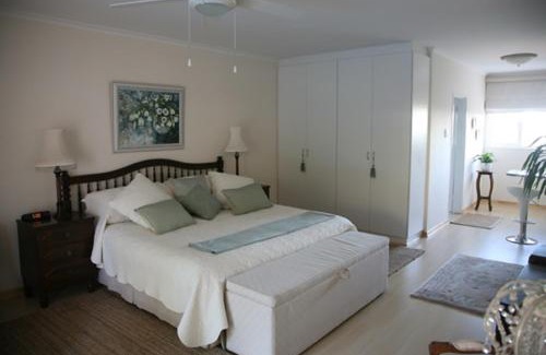 Somerset West Bed & Breakfast | Majorca House