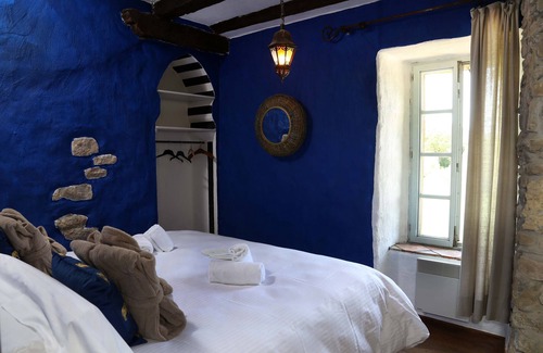 Villarzel-Cabardes House | " Majorelle ", Private Terrace in 13th Century Château