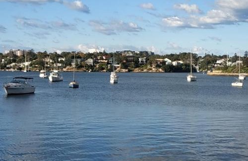 Mortlake Apartment | Majors Bay lake deep breath 2BR 2Bath Apt for 4