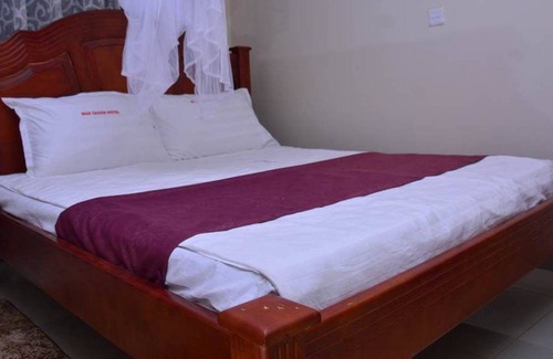 Kampala Hotel | Mak-Queen Hotel