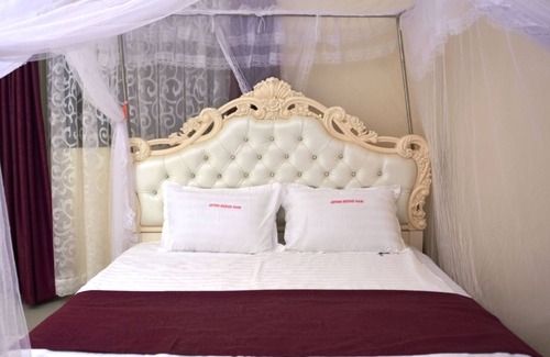Kampala Hotel | Mak-Queen Hotel