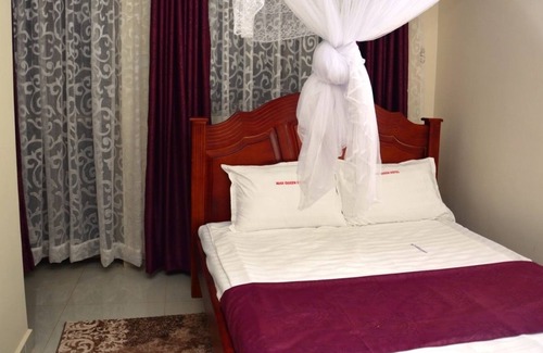 Kampala Hotel | Mak-Queen Hotel