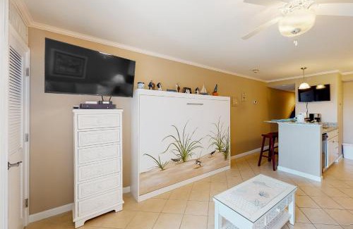 Midtown Ocean City Hotel | Makai 403