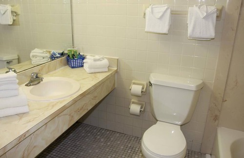 Ormond Beach Hotel | Makai Beach Lodge
