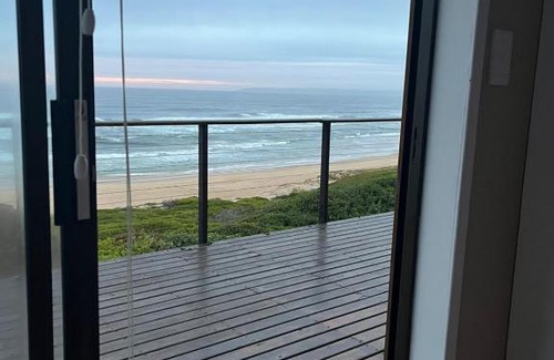 Bothastrand House | Makarios
