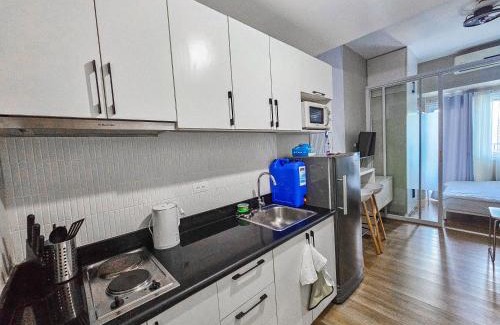 Bel-Air Apartment | Makati Jazz Residences with Netflix
