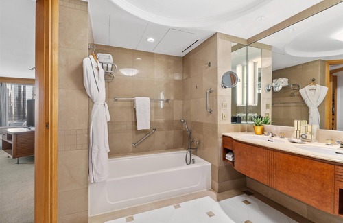 Urdaneta Hotel | Makati Shangri-La, Manila