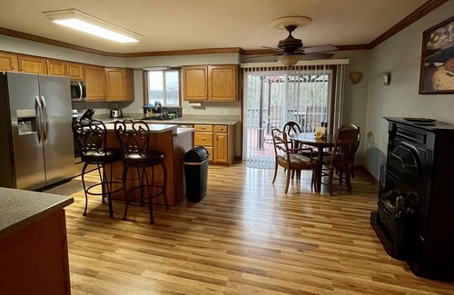 Heber Springs House | Make a Splash in Heber Springs w/Lake View - Lake Access - 3 bed, 3 bath