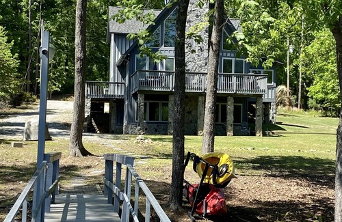Leesville Ski Chalet | Make Memories at our Spacious 5 Bedroom Lake House right on Lake Murray!
