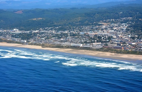 Newport Hotel | Make Your Trip More Enjoyable! Two Great Units, Pets Allowed, Parking!