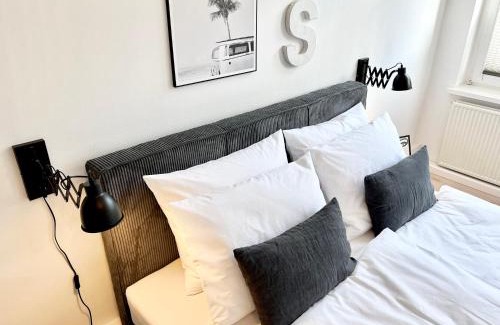 Detmold Apartment | MAKERS and ROOMS APARTMENT 01 Pauline 110qm Parkplatz 1-4 Personen