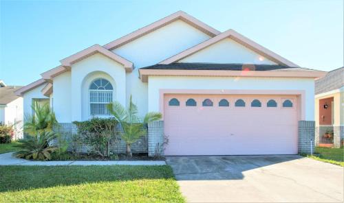 Indian Point House | Makin Dreams with White Rose Villas - Private Pool - Game Room - Family Friendly - Nr Disney